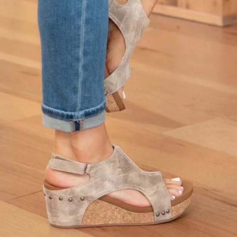 Sandales Compensées à Rivets Femme